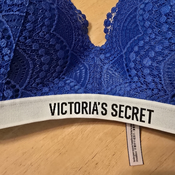 Victoria’s Secret Blue Lace Perfect Shape Underwire Bra With Padding 34DD - Picture 3 of 6